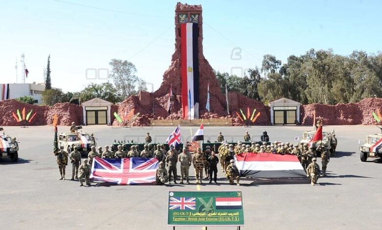 الجيش المصري يعلن بدء تدريب مشترك مع بريطانيا في مجال "مكافحة الإرهاب"